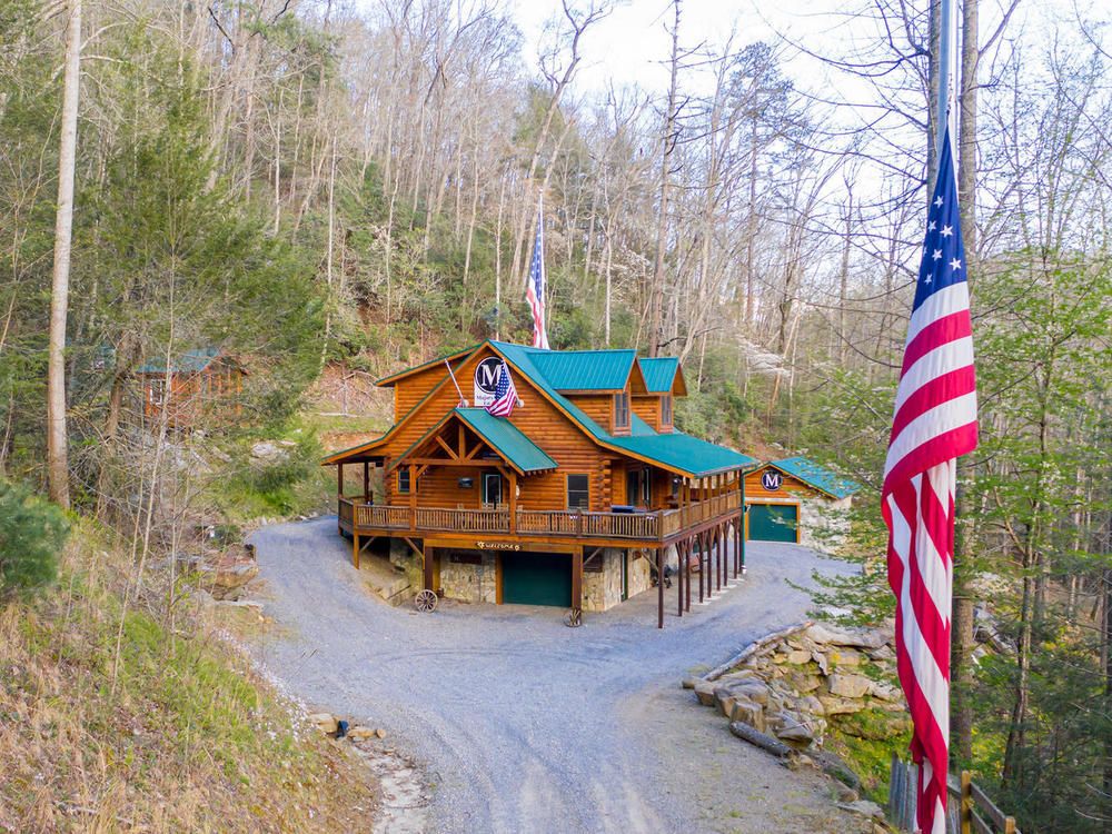 Majors Estate: 1610 Perth Rd, Clyde, NC 28721